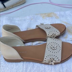Cream Floral Women's Sandals